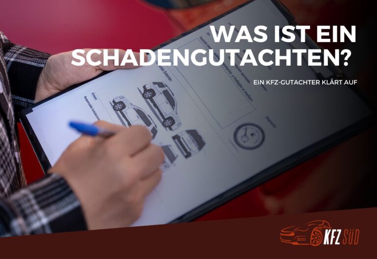 Das Bild zeigt einen roten Audi, der gerade von einem Kfz-Gutachter begutachtet wird. Der Wagen weist einen deutlichen Schaden an der linken vorderen Karosserie auf, mit zerkratztem und eingedelltem Lack, was auf einen Unfall hinweist. Der Gutachter steht neben dem Fahrzeug und notiert sich Details des Schadens auf einem Klemmbrett, während er die beschädigte Stelle genau inspiziert.